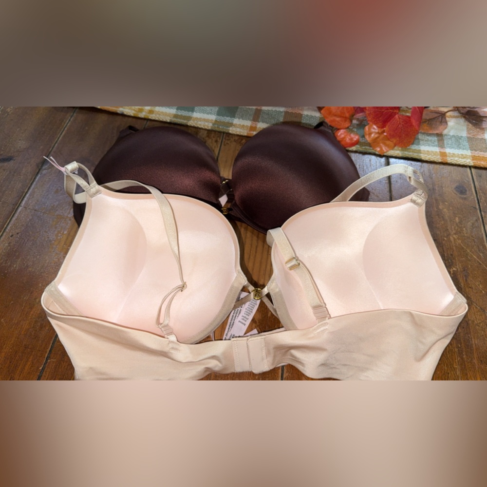 38C VS Bombshell Bras add 2 cups - Picture 2 of 7